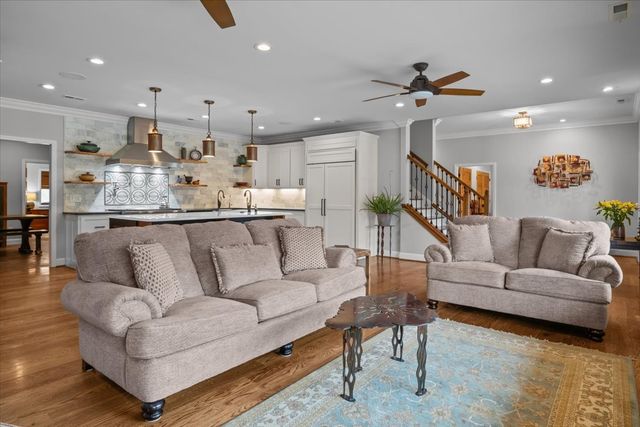 1355 Mitchell Rd, Pulaski, TN 38478