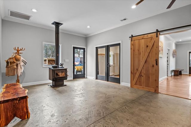 1355 Mitchell Rd, Pulaski, TN 38478