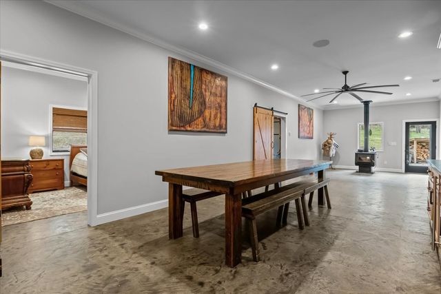 1355 Mitchell Rd, Pulaski, TN 38478