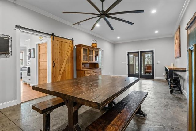 1355 Mitchell Rd, Pulaski, TN 38478