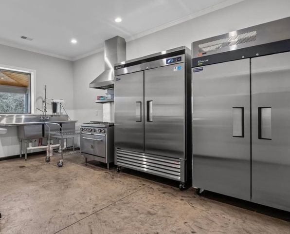 1355 Mitchell Rd, Pulaski, TN 38478