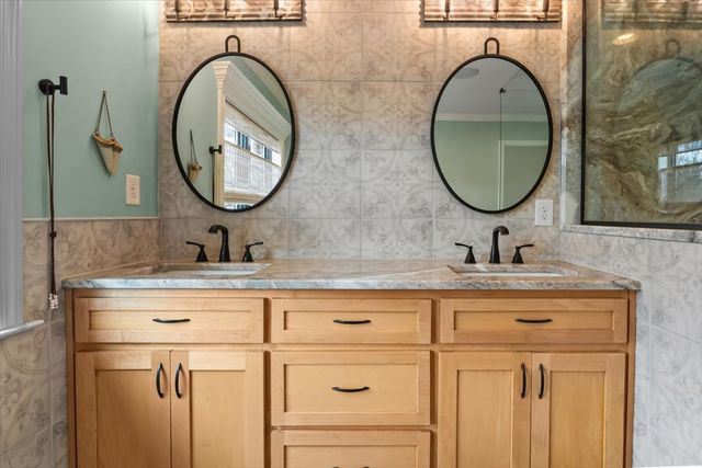 1355 Mitchell Rd, Pulaski, TN 38478