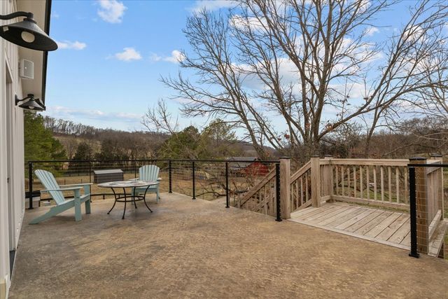 1355 Mitchell Rd, Pulaski, TN 38478