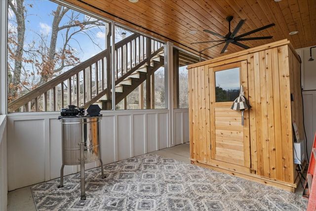 1355 Mitchell Rd, Pulaski, TN 38478