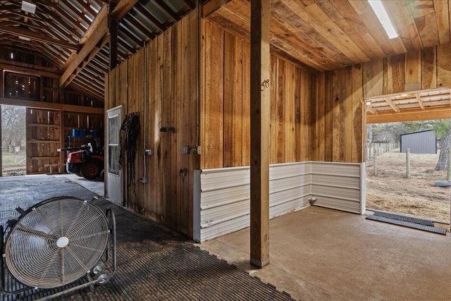 1355 Mitchell Rd, Pulaski, TN 38478