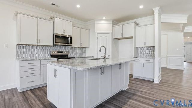 1792 Outrigger Dr, Chester, VA 23836