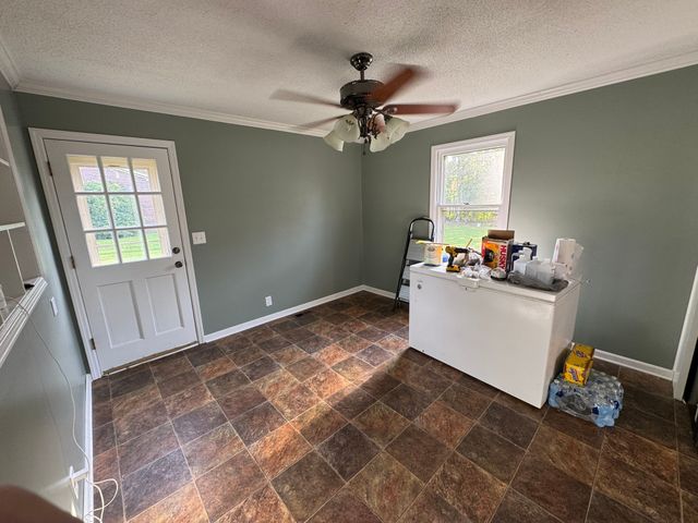 15 Harper Dr, Fayetteville, TN 37334