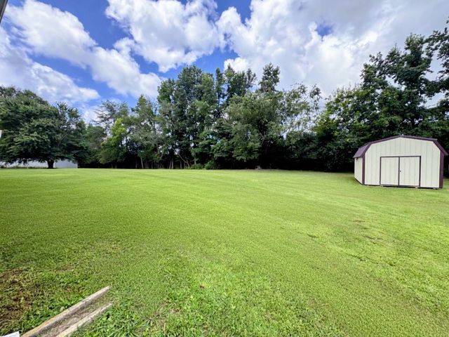 15 Harper Dr, Fayetteville, TN 37334
