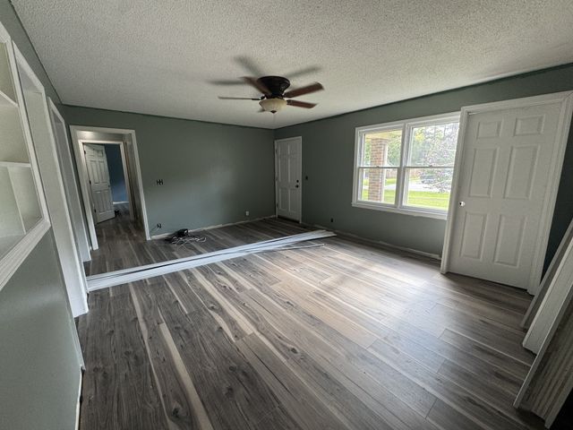 15 Harper Dr, Fayetteville, TN 37334