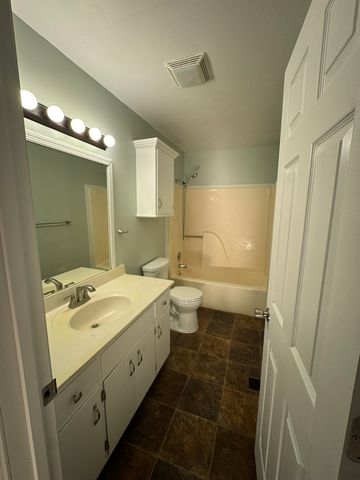 15 Harper Dr, Fayetteville, TN 37334