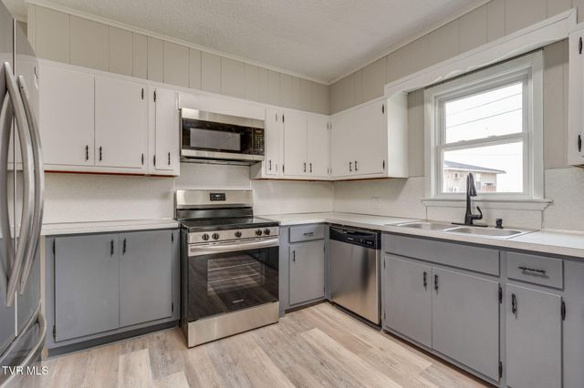 1223 Wayne Street, Kingsport, TN 37660