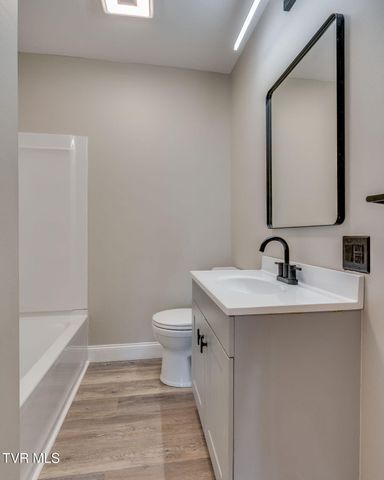 1223 Wayne Street, Kingsport, TN 37660