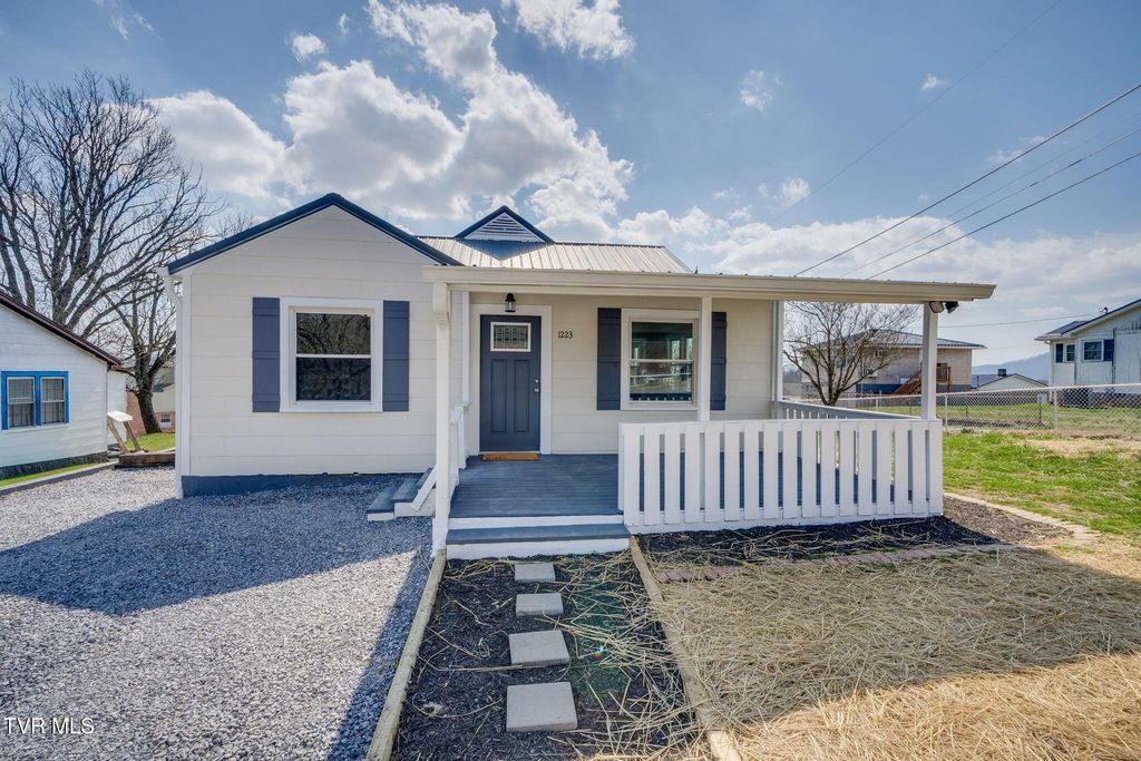 1223 Wayne Street, Kingsport, TN 37660