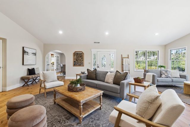 16035 Oak Glen Avenue, Morgan Hill, CA 95037