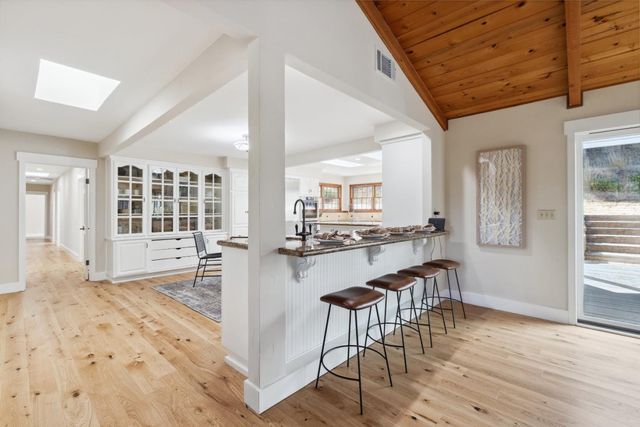 16035 Oak Glen Avenue, Morgan Hill, CA 95037