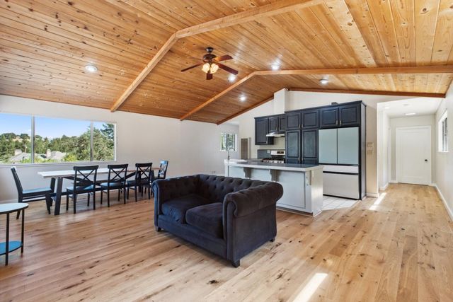 16035 Oak Glen Avenue, Morgan Hill, CA 95037