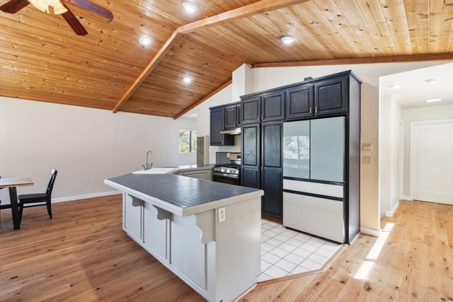 16035 Oak Glen Avenue, Morgan Hill, CA 95037