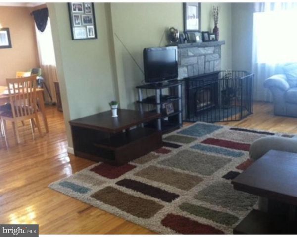 1209 W KINGS HWY, Mount Ephraim, NJ 08059