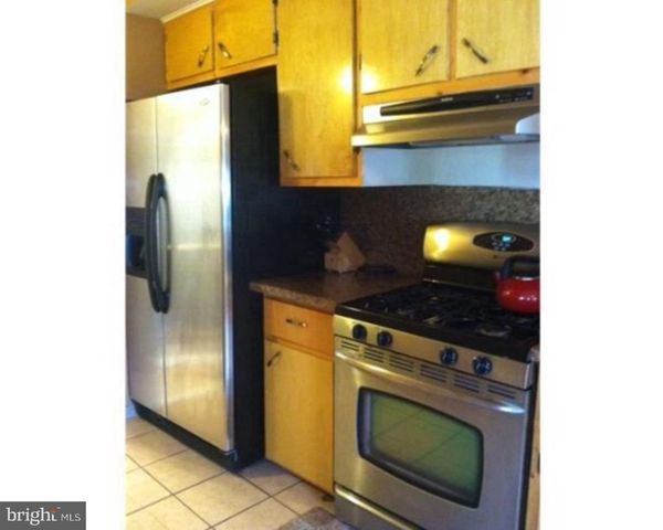 1209 W KINGS HWY, Mount Ephraim, NJ 08059