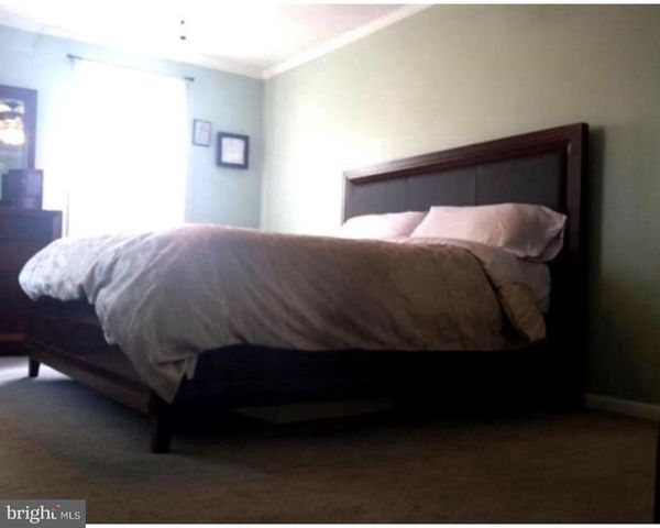 1209 W KINGS HWY, Mount Ephraim, NJ 08059
