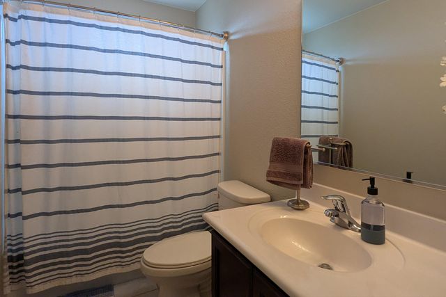1636 Gulfstream Drive SE, Albuquerque, NM 87123