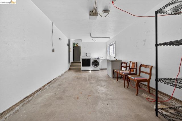 3734 McClelland St, Oakland, CA 94619