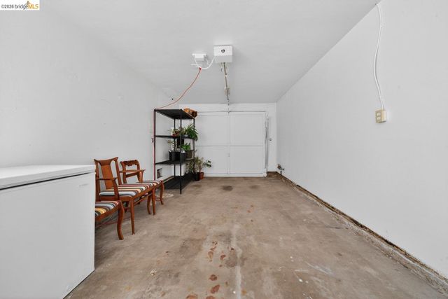 3734 McClelland St, Oakland, CA 94619