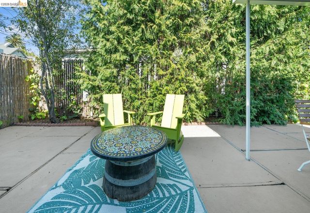 3734 McClelland St, Oakland, CA 94619