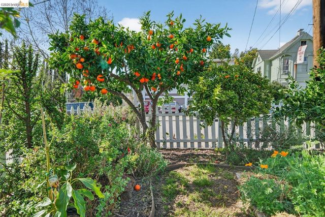 3734 McClelland St, Oakland, CA 94619