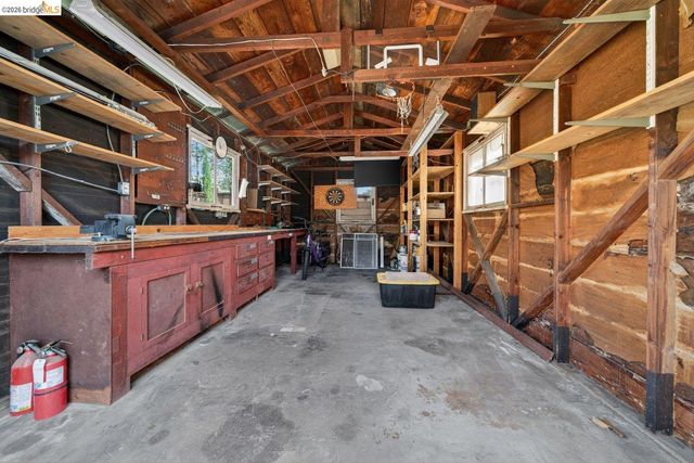 3734 McClelland St, Oakland, CA 94619