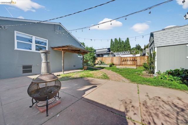 3734 McClelland St, Oakland, CA 94619
