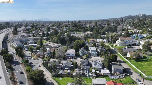 3734 McClelland St, Oakland, CA 94619