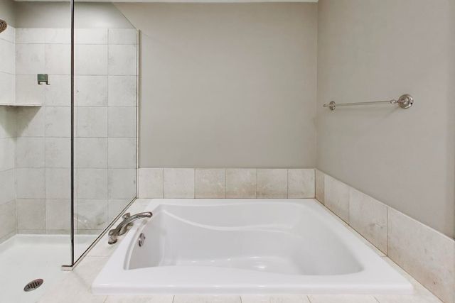 530 N LAKE SHORE Drive 1104, Chicago, IL 60611