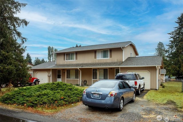 1206 Tule Lake Road S, Tacoma, WA 98444