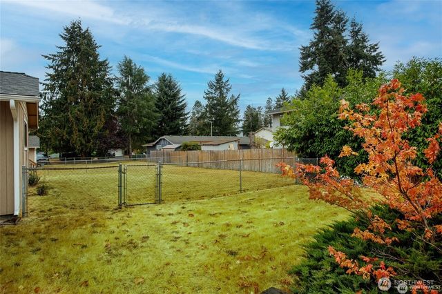 1206 Tule Lake Road S, Tacoma, WA 98444