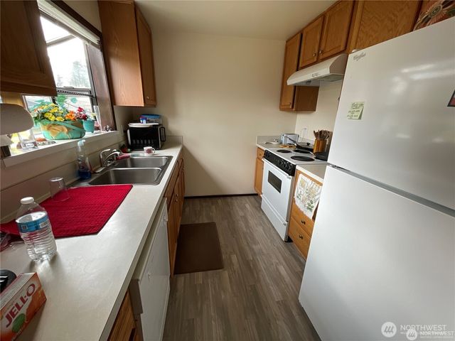 1206 Tule Lake Road S, Tacoma, WA 98444