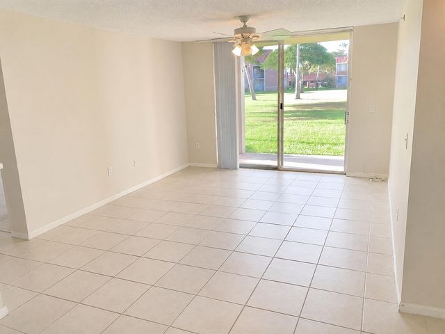 7864 Sonoma Springs Circle 104, Lake Worth, FL 33463