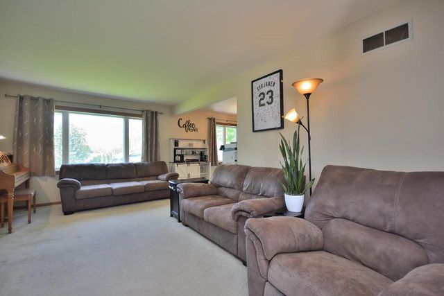 N97W16844 Chippewa DRIVE, Germantown, WI 53022