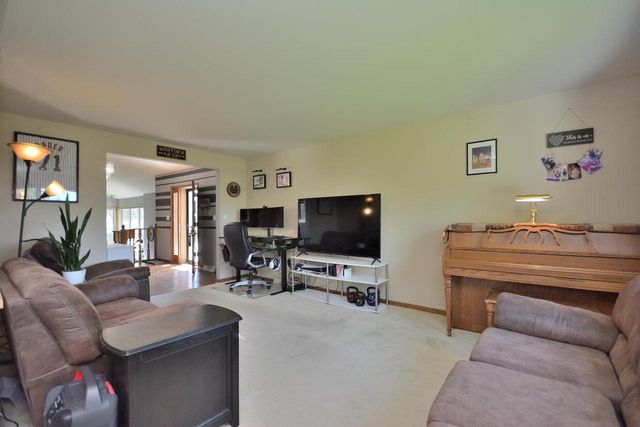 N97W16844 Chippewa DRIVE, Germantown, WI 53022