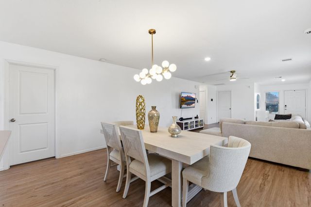 14427 Woodcott Warren Way, Pearland, TX 77545