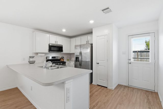 14427 Woodcott Warren Way, Pearland, TX 77545