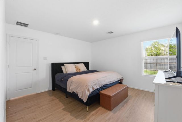 14427 Woodcott Warren Way, Pearland, TX 77545