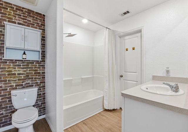 14427 Woodcott Warren Way, Pearland, TX 77545