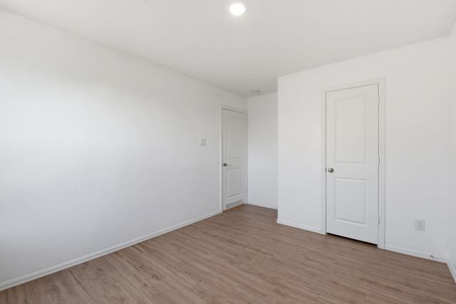 14427 Woodcott Warren Way, Pearland, TX 77545