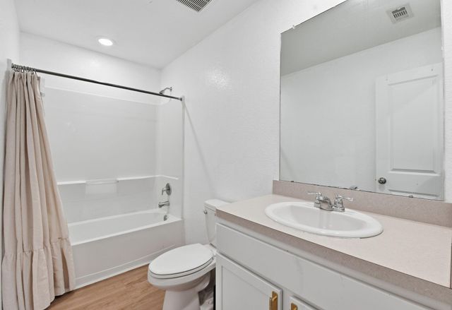 14427 Woodcott Warren Way, Pearland, TX 77545