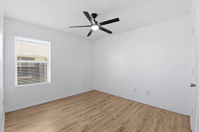 14427 Woodcott Warren Way, Pearland, TX 77545