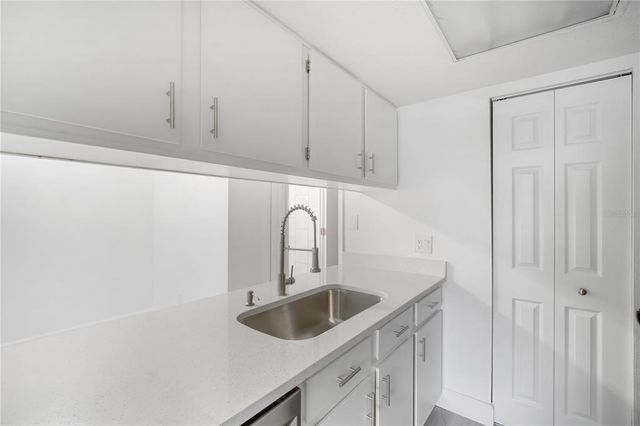4928 W GANDY BOULEVARD G203, Tampa, FL 33611