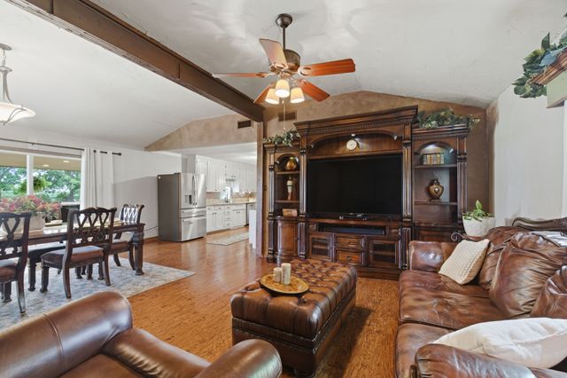 298 County Road 3940, Poolville, TX 76487