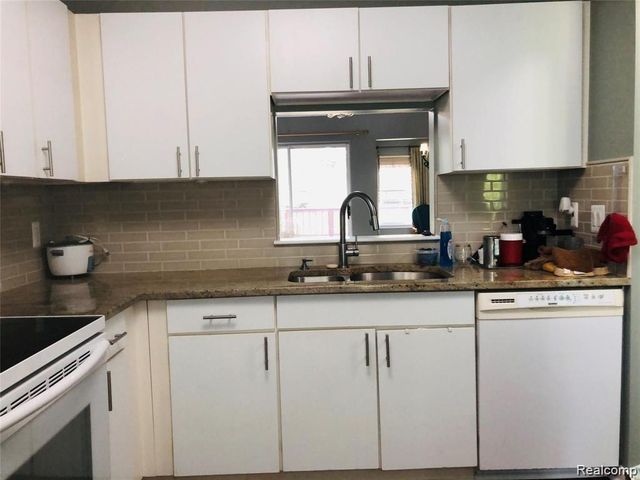 41419 Cornell Drive, Novi, MI 48377