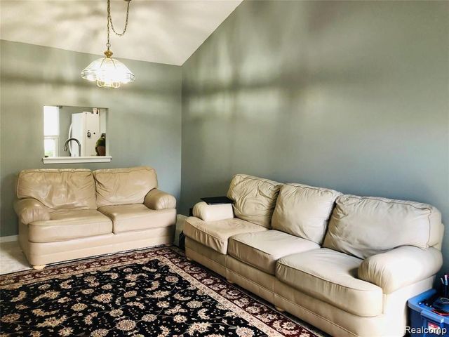 41419 Cornell Drive, Novi, MI 48377